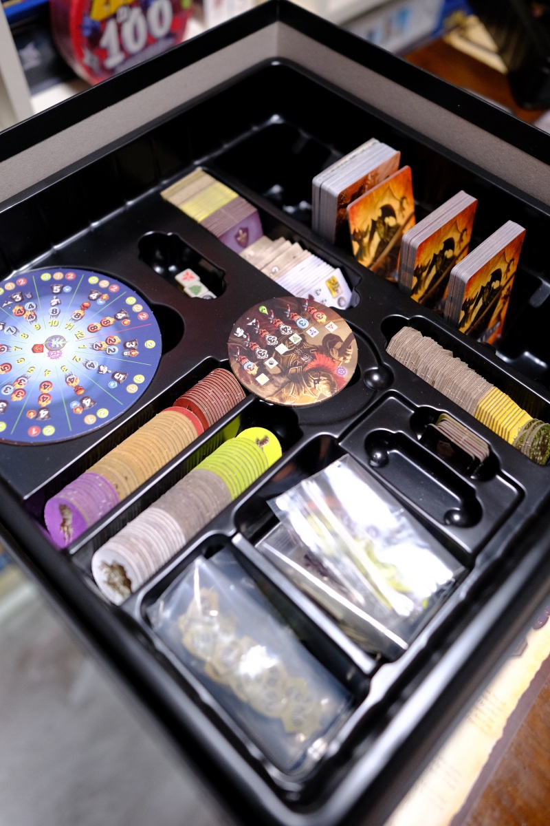 Mage Knight new box and divider