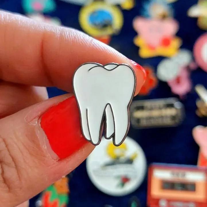 Pin Metálico Diente