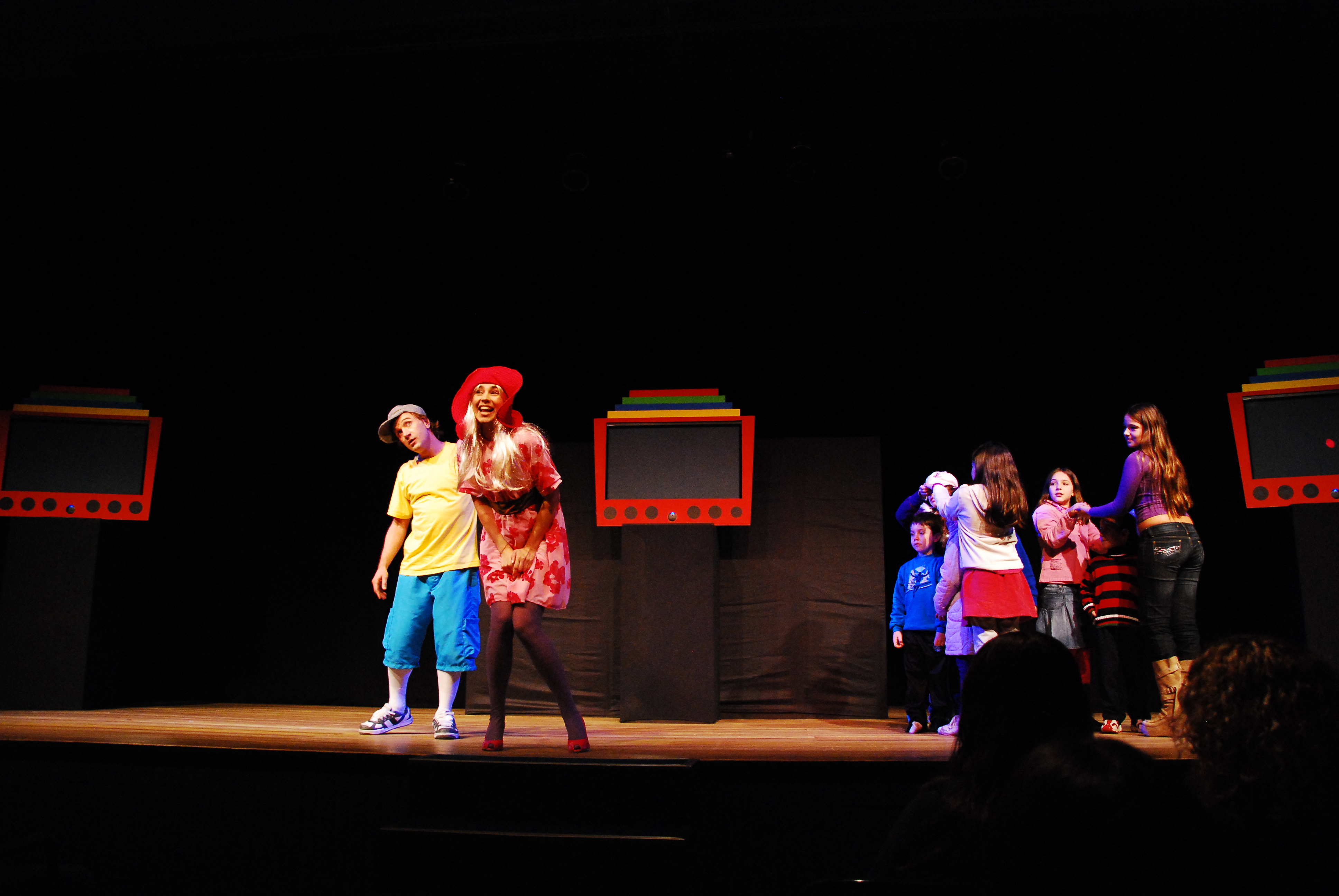 Marcos Verza e Fernanda Moro em O QUE SERÁ QUE VIRÁ_ Foto: Paulo Nascimento.