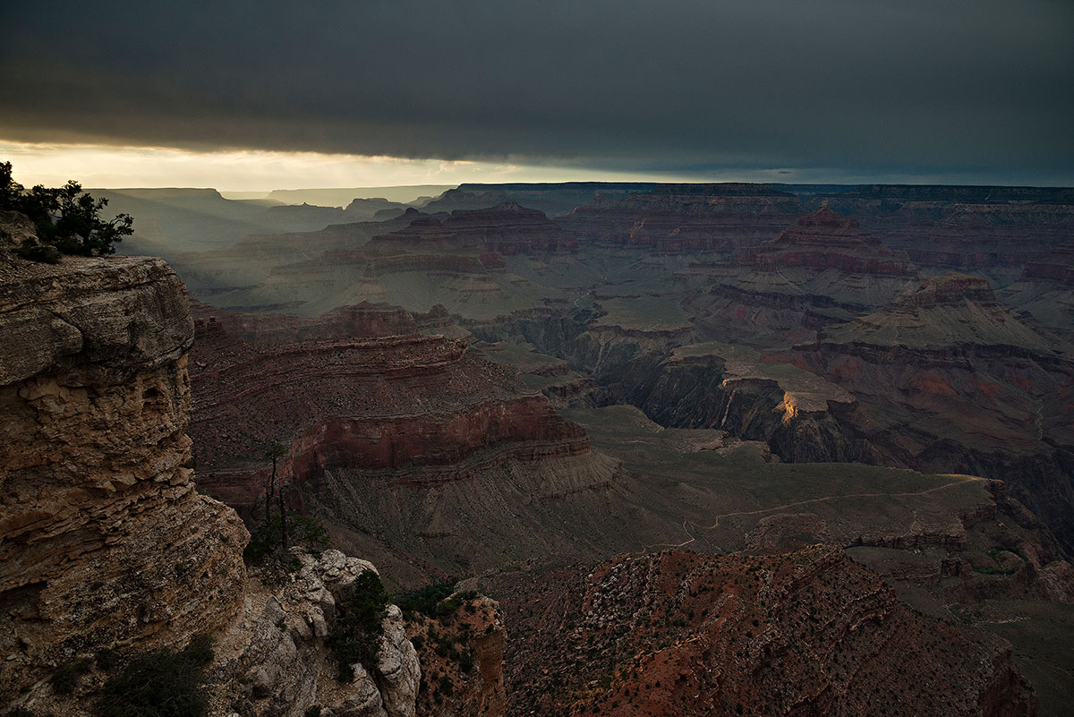 Raggi nel Canyon
