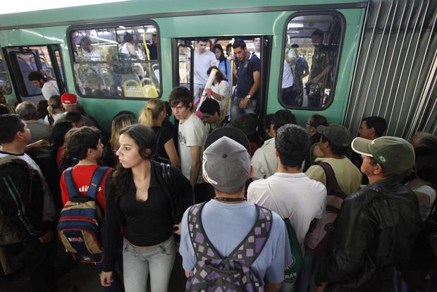 Prefeitura de Ponta Grossa autoriza aumento na tarifa de ônibus de R$ 3,80 para R$ 4,30