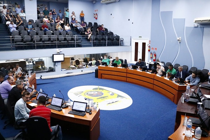 Vereadores de PG aprovam incorporação ao salário dos guardas municipais