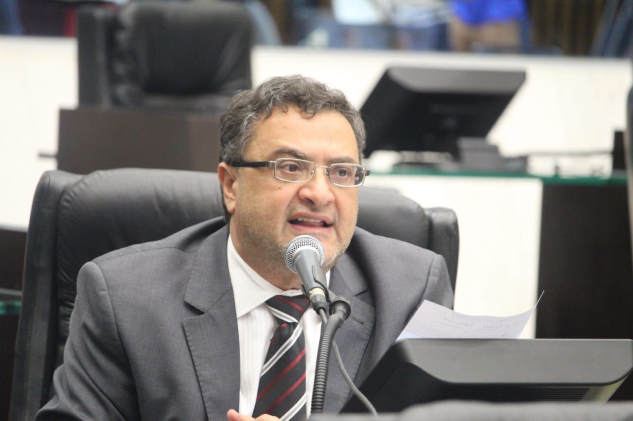 Michele Caputo, ex-secretário de Saúde de Beto Richa, será o vice de Requião Filho