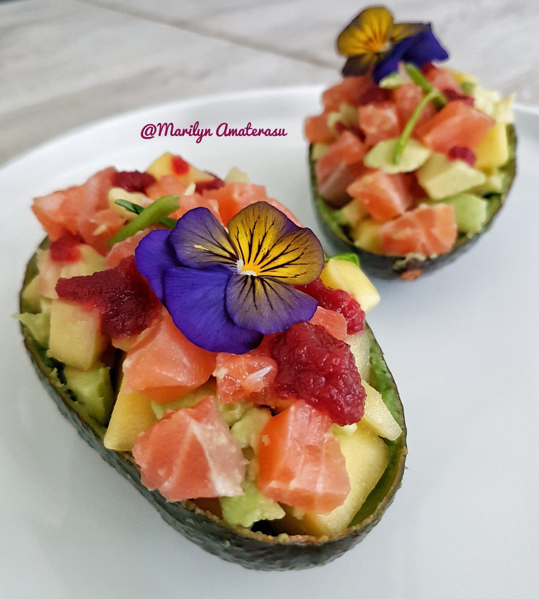 Healthy Avocado Bowl Recipe with Mango and Salmon