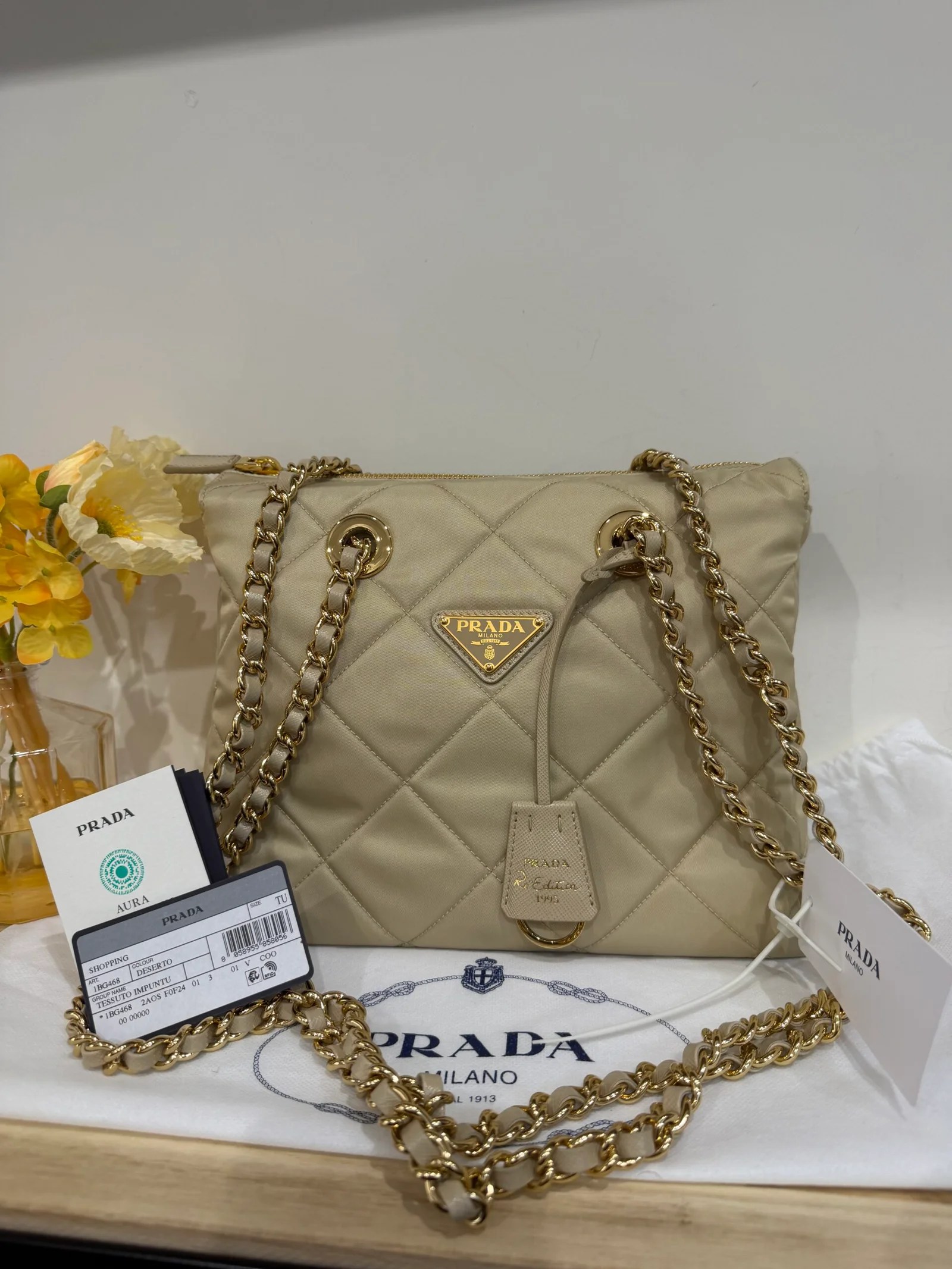 PRADA Shopping in tessuto Re-Nylon color Deserto — DelixGo Luxury Bags