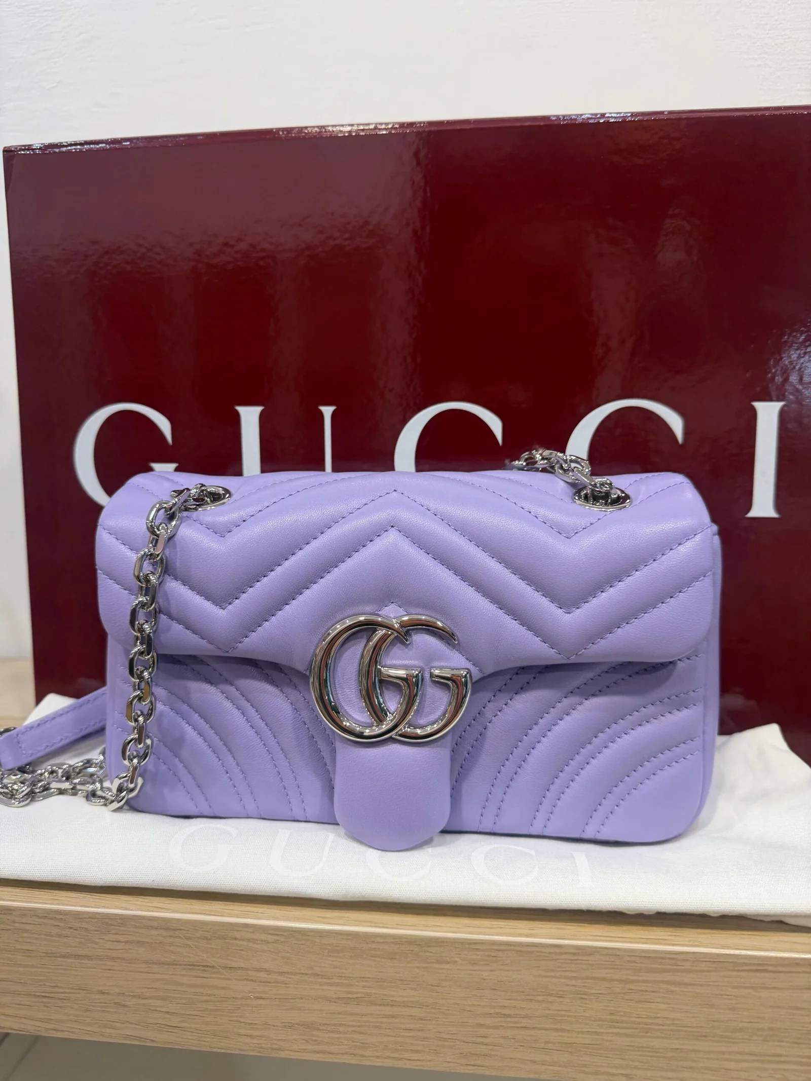 GUCCI GG Marmont Small in pelle di agnello matelassé lilla — DelixGo Luxury Bags