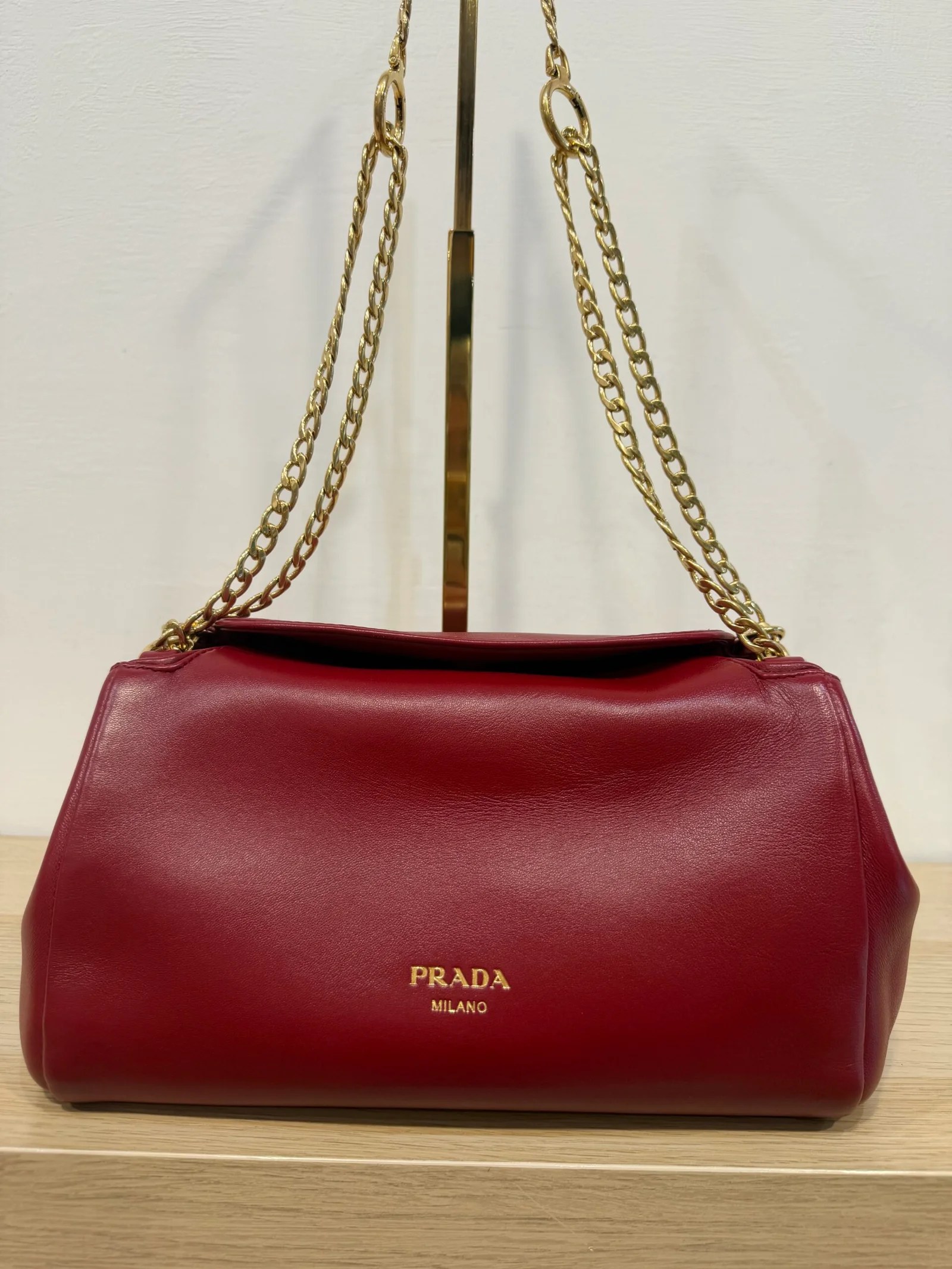 PRADA Borsa a spalla Tumulte Small in nappa color Cherry — DelixGo Luxury Bags