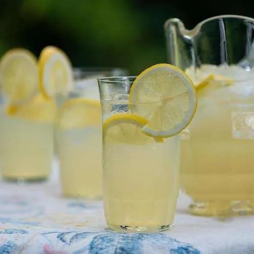 Opskrift p&aring; lemonade