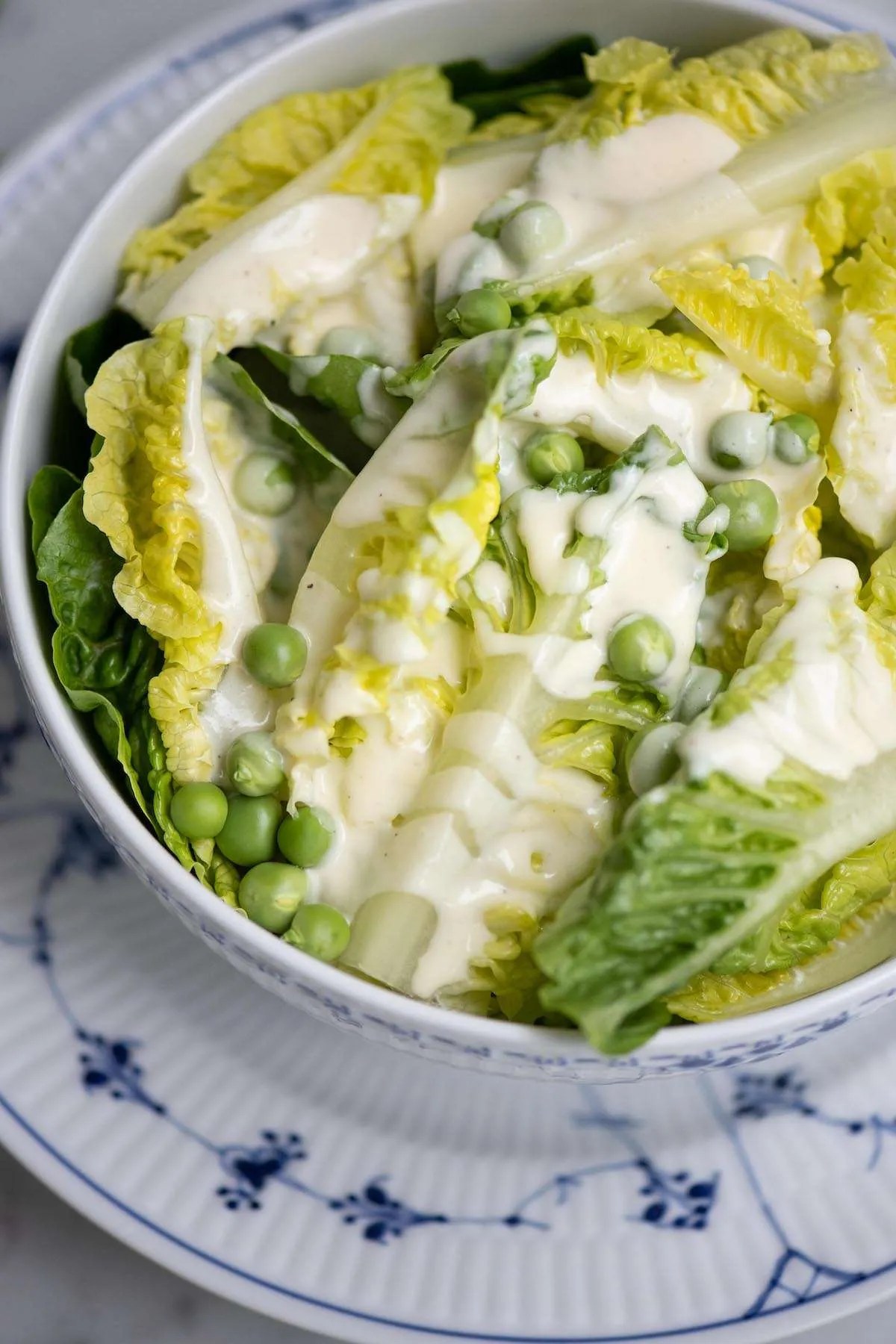 Mormorsalat med ærter og mormordressing
