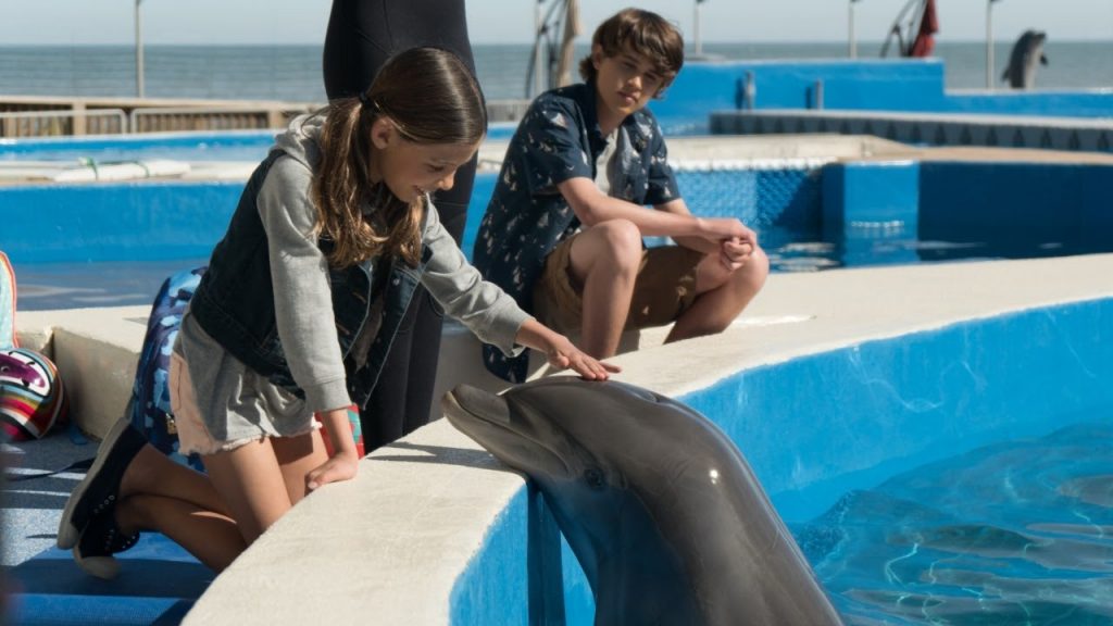 ulasan bernie the dolphin movie