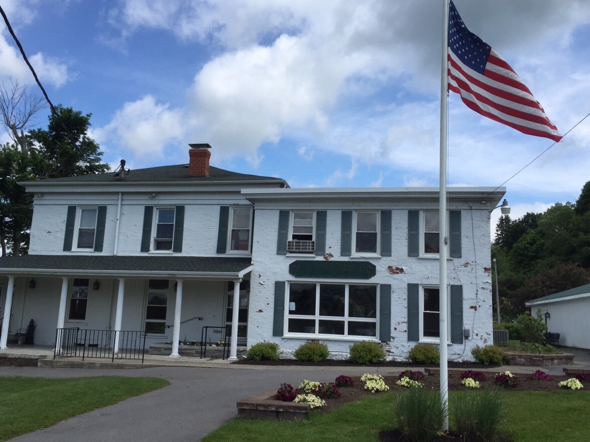 Where you can eat lunch and dinner.