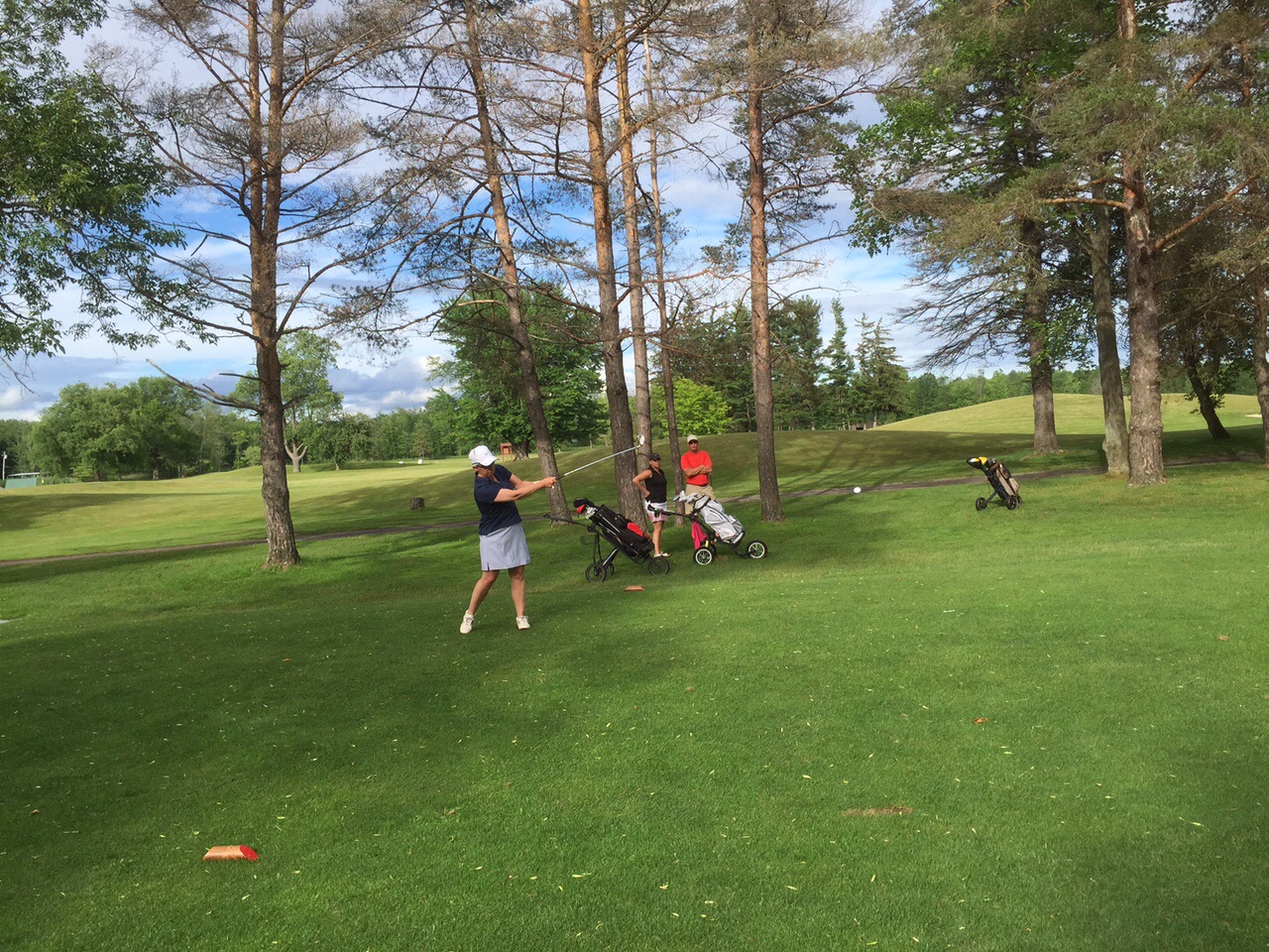 Morelli concentrates on coming through the shot.