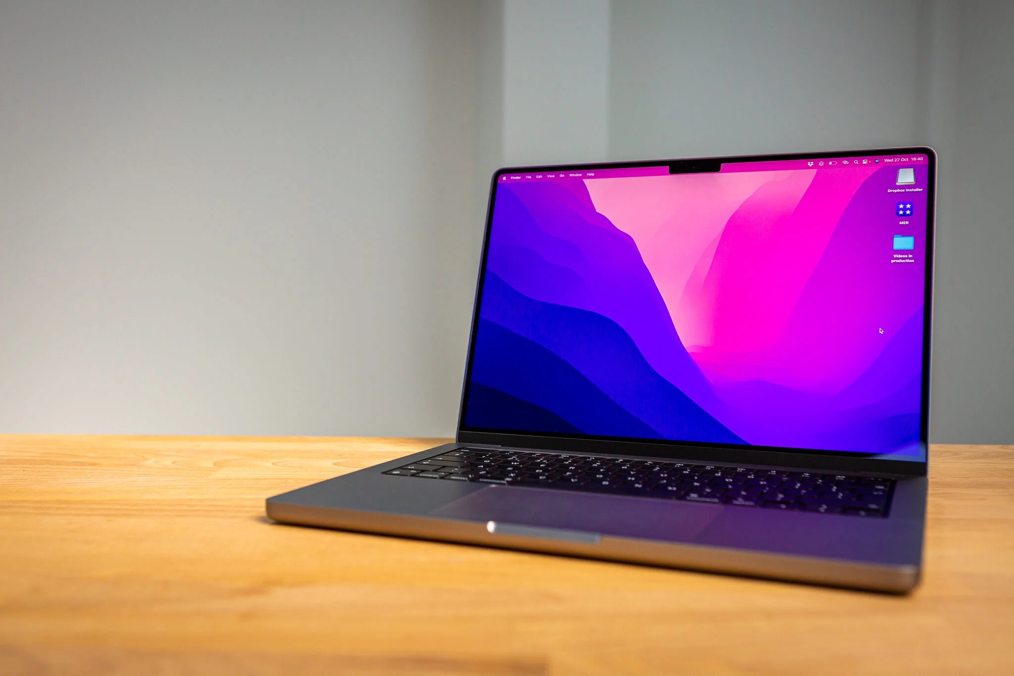 M1 MacBook Pro 14インチ/8Core/32GB/512GB 8-Core or 10-Core M1 Pro 