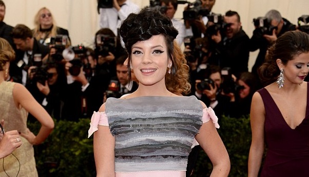 Lily Allen wanted to return to music using her married name. | MarkMeets News |