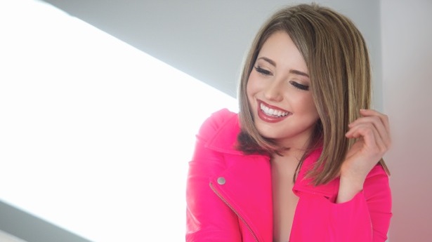 HAILEY ROWE "Don't Need Your Approval" Music Video