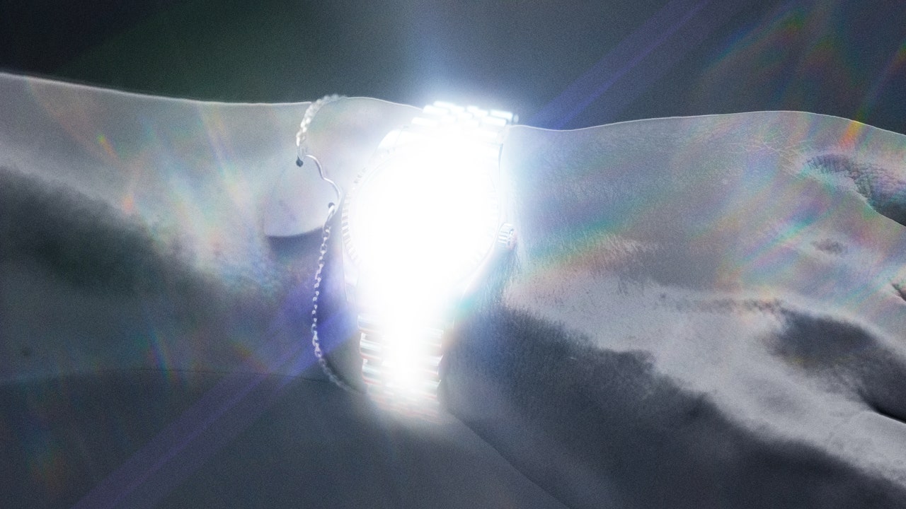 Cara Membersihkan Jam Tangan