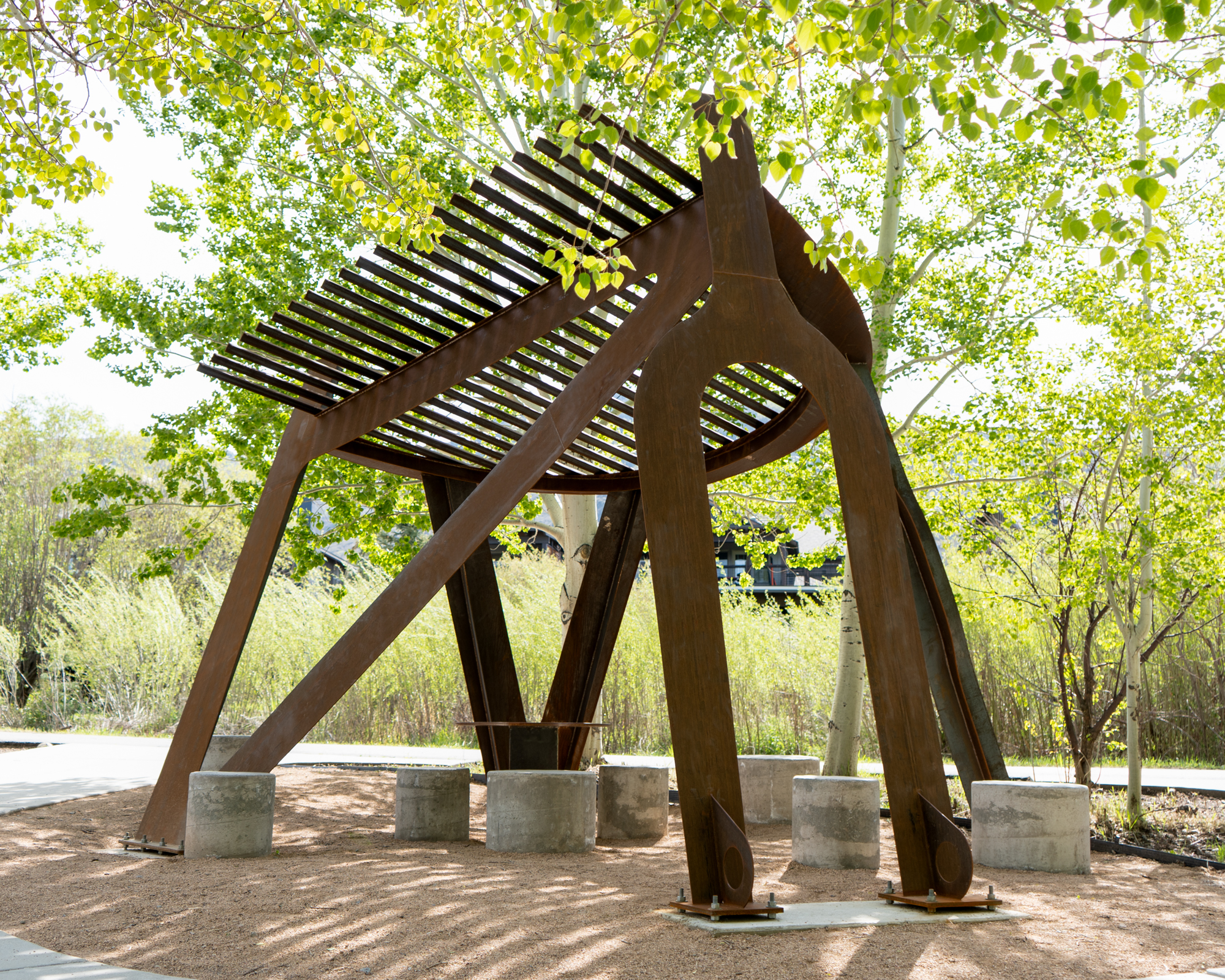 Sculptural shade structure