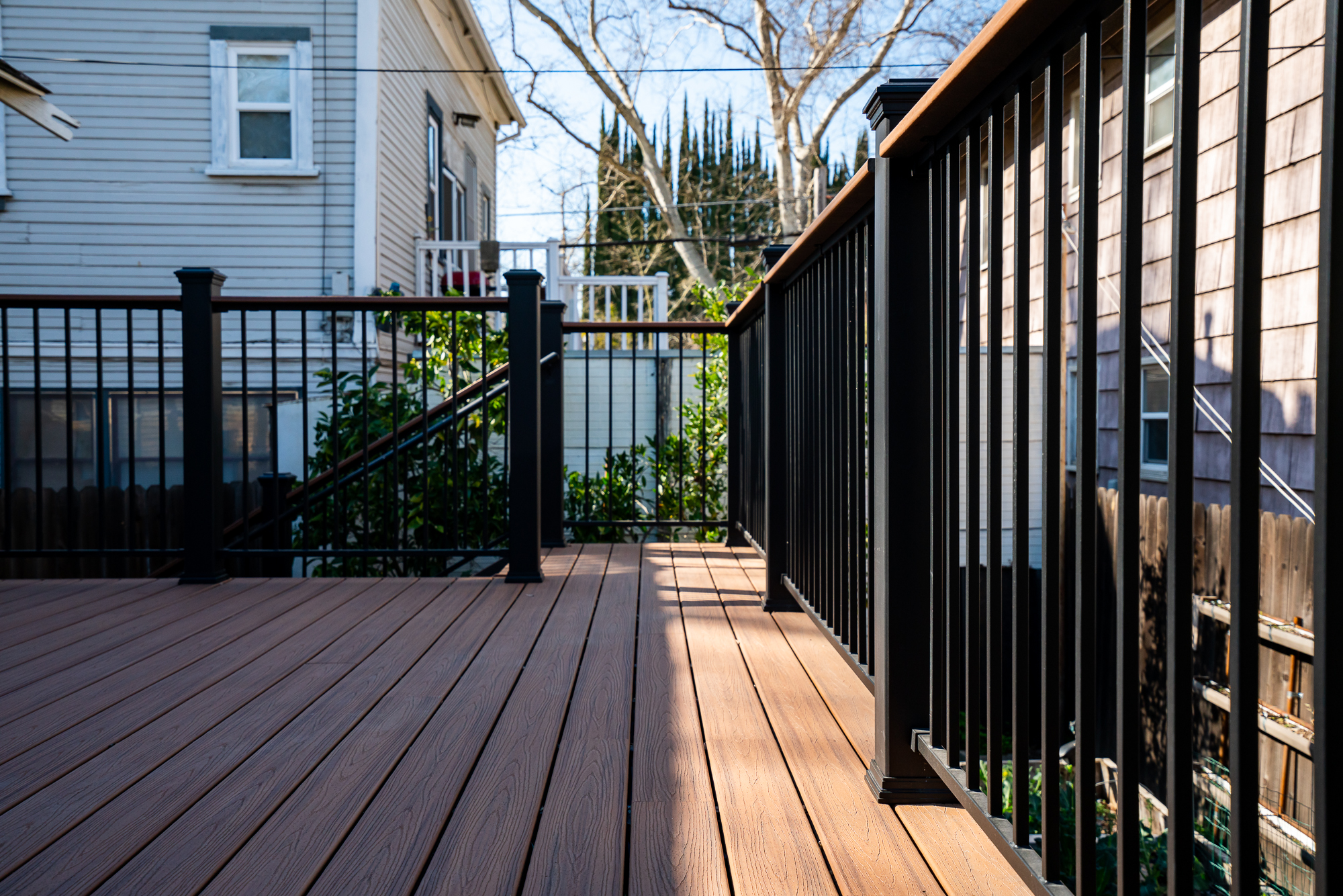Multi-level deck build on a Sacramento city lot by Marksman Builders