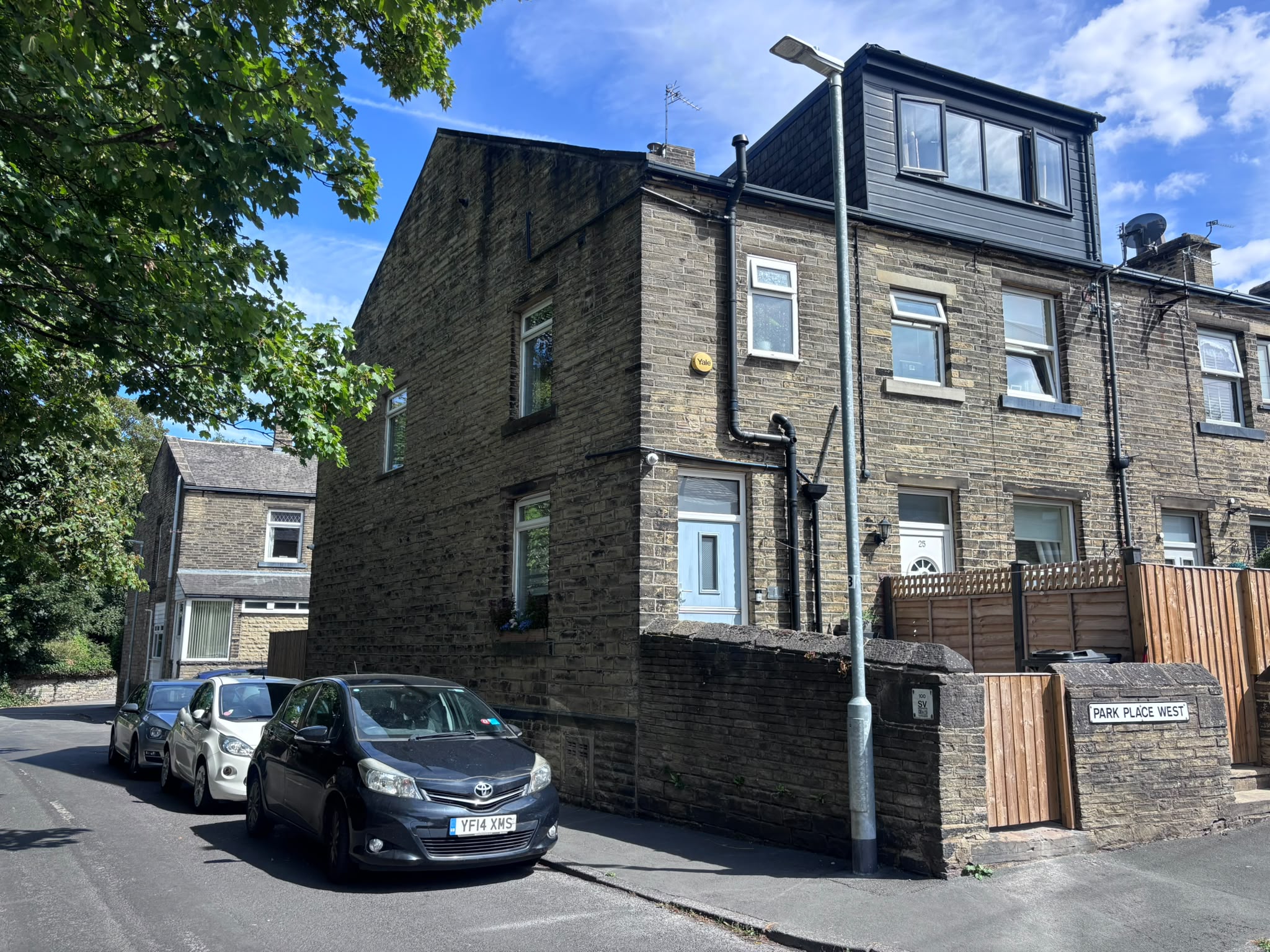 1 Park Place East, Lightcliffe, HX3 8BA