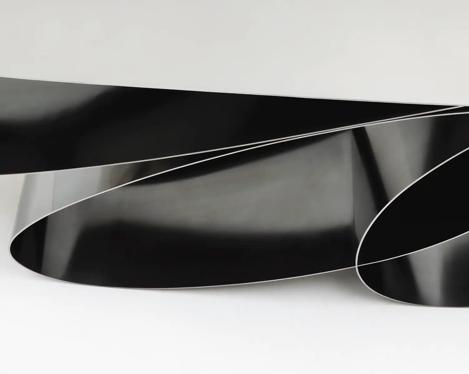 Xavier Lust Eagle console design