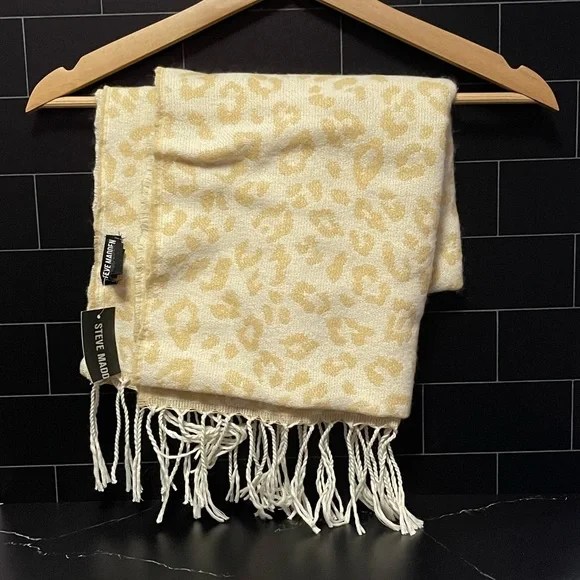 Steve Madden Ivory Animal Print Blanket Scarf - $25