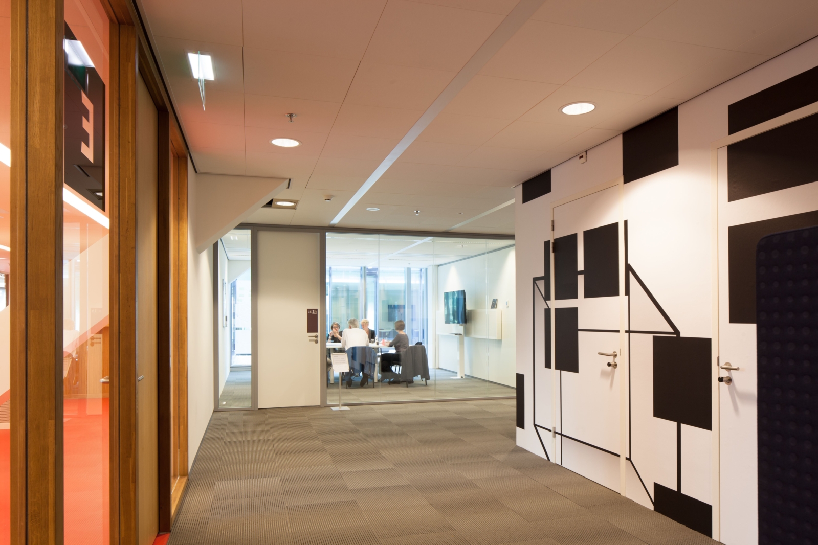 Municipal offices - Meeting room - Wall graphics