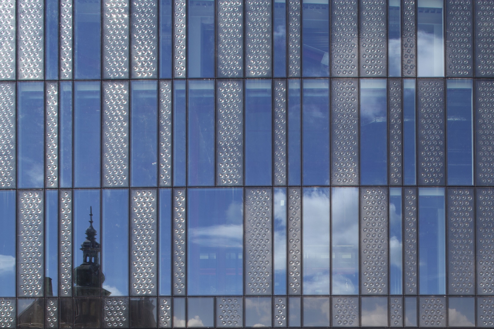 Shadowboxes with cast glass