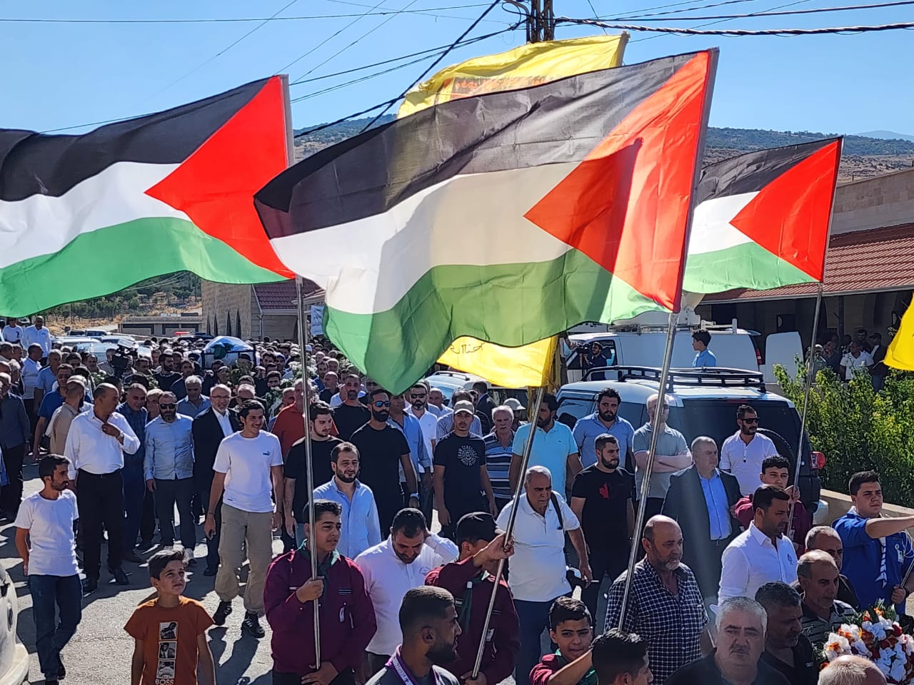 اعلام فلسطين ظللت مراسم تشييع الاستاذ طلال سلمان