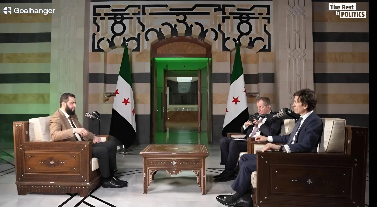 الرئيس السوري أحمد الشرع في حوار مع بودكاست بريطاني