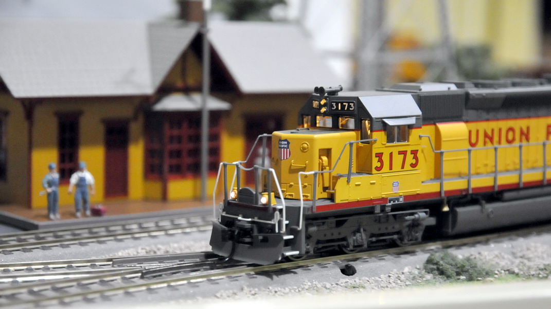 Cara membuat truk oleng dengan lego. Gondola Merupakan Open Top Car Masinis Bin Taro