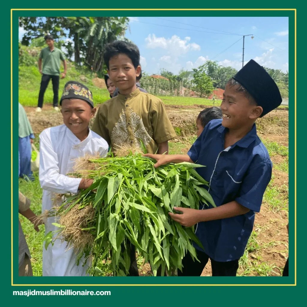 Cara Menyayangi Anak Yatim yang Benar dalam Islam