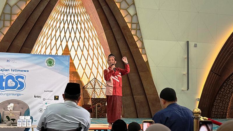 kajian ustadz maulana masjid raya al abbar