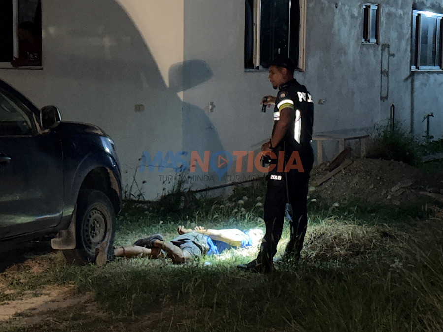Ladron a kibra drenta na Big Bazaar sali man bashi y gara pa Polis