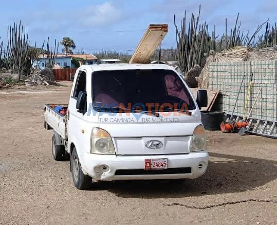 Ladronnan ta basta activo: Pickup di carga horta na Jucuri