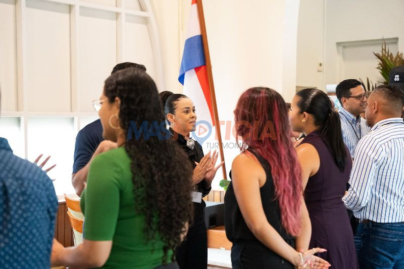 ‘Hospitality Mastery’, un plataforma crea pa liderazgo y innovacion den sector di hospitalidad