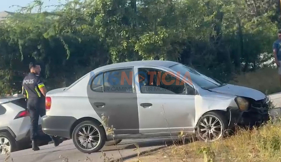 Chauffeur a dal den blokinan na Macuarima y a keda herida