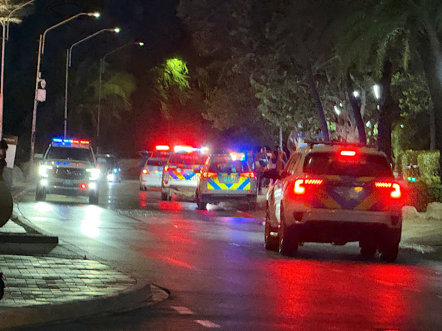 Pelea grandi di hoben y supuesto tiro a cay den area di club nocturno