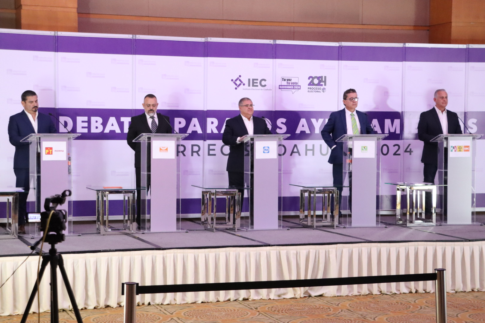 Debaten en Torreón 