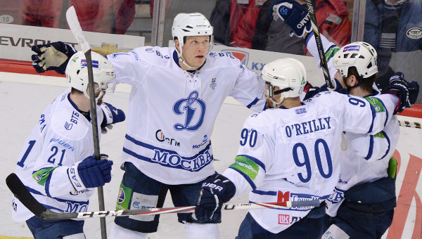 moscow-dynamo-crowd