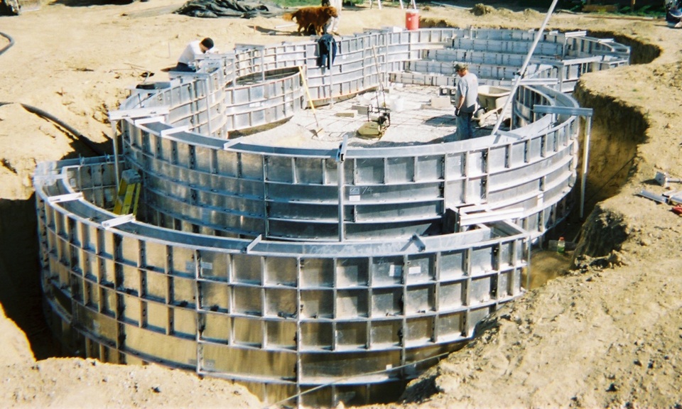 What is Aluminium Formwork System? Its Advantages & Disadvantages
