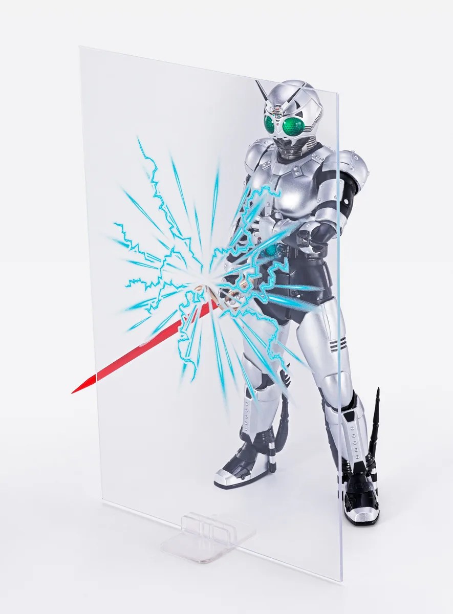 S.H.Figuarts 真骨彫製法 シャドームーン アクションポーズ公式画像