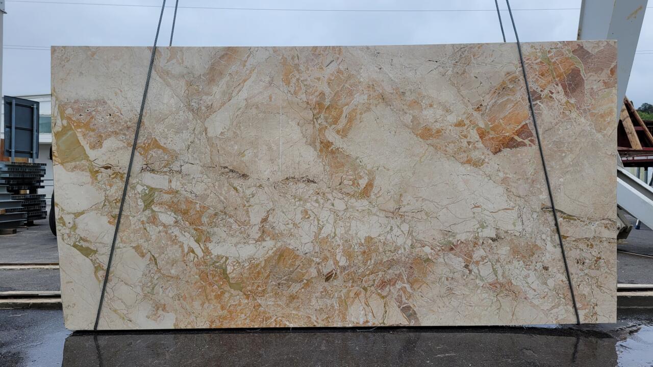 Breccia Aurora