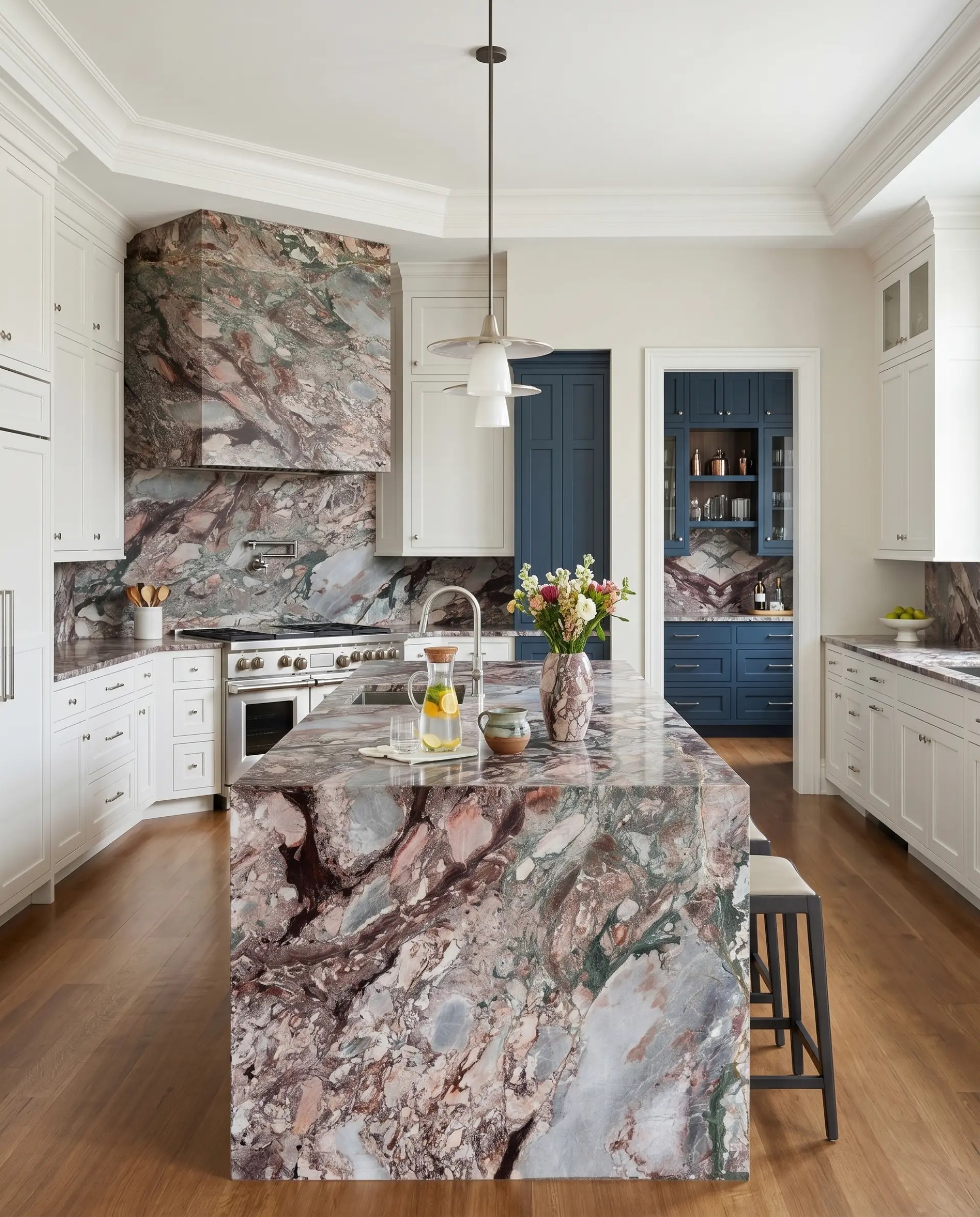 Four Seasons inspiration – Transitional Kitchen