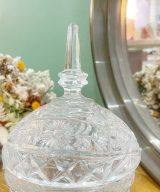 La bonbonnière en cristal