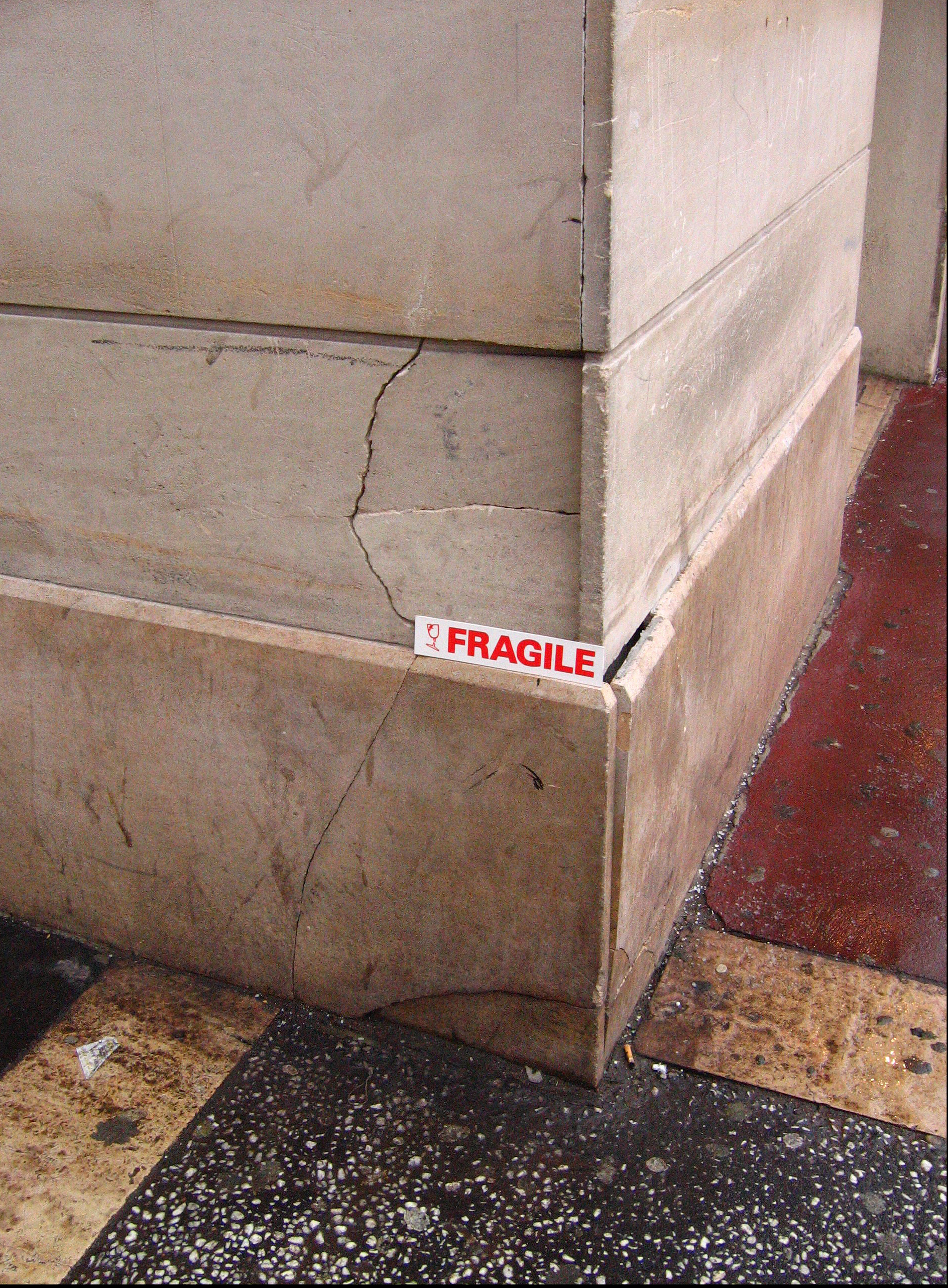 Fragile 2006