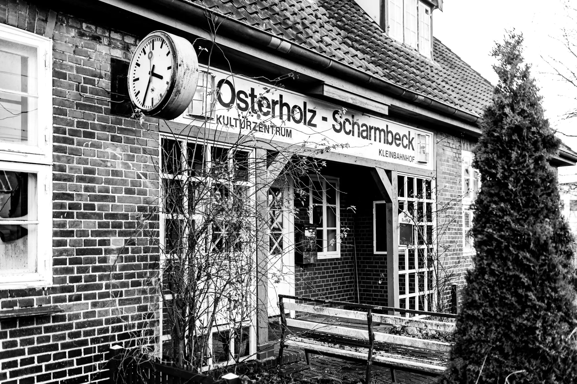 Frontansicht des Kultorbahnhofs in Osterholz-Scharmbeck