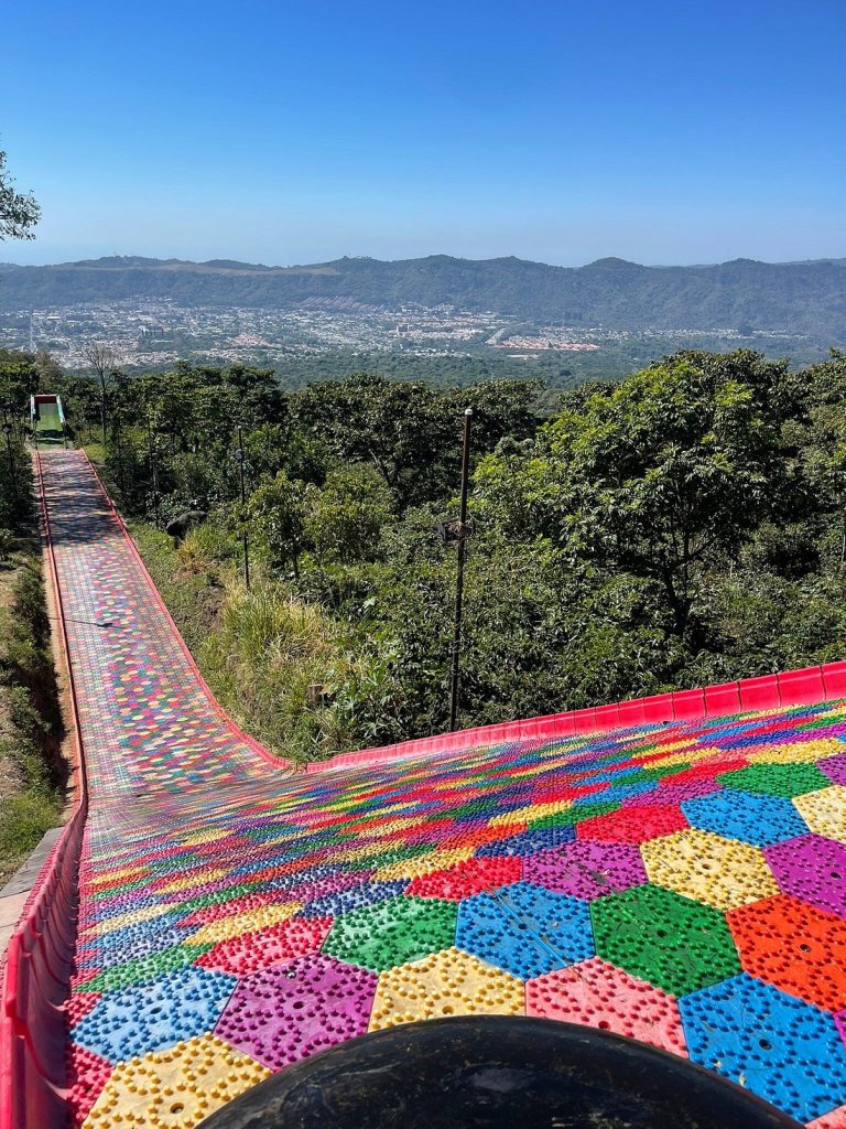 Picnic Steak House colourful slide overlooking San Salvador, El Salvador