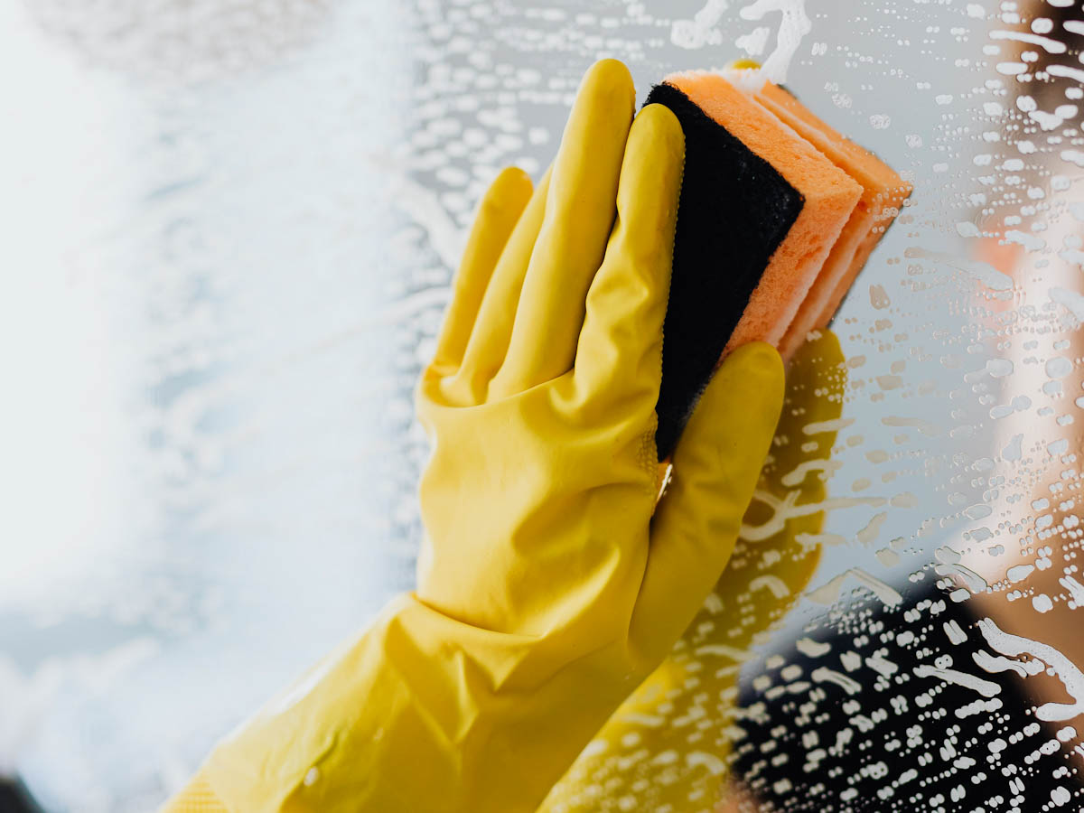 Conheça o jeito certo de usar produtos de limpeza em casa Conheça o jeito certo de usar produtos de limpeza em casa