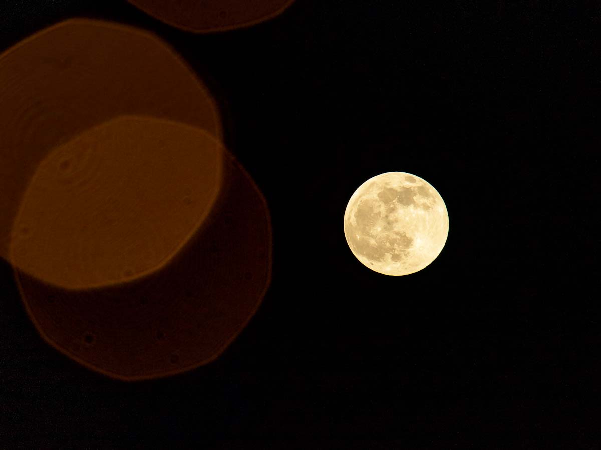 2020 se despede com espetáculo da Lua Cheia 2020 se despede com espetáculo da Lua Cheia