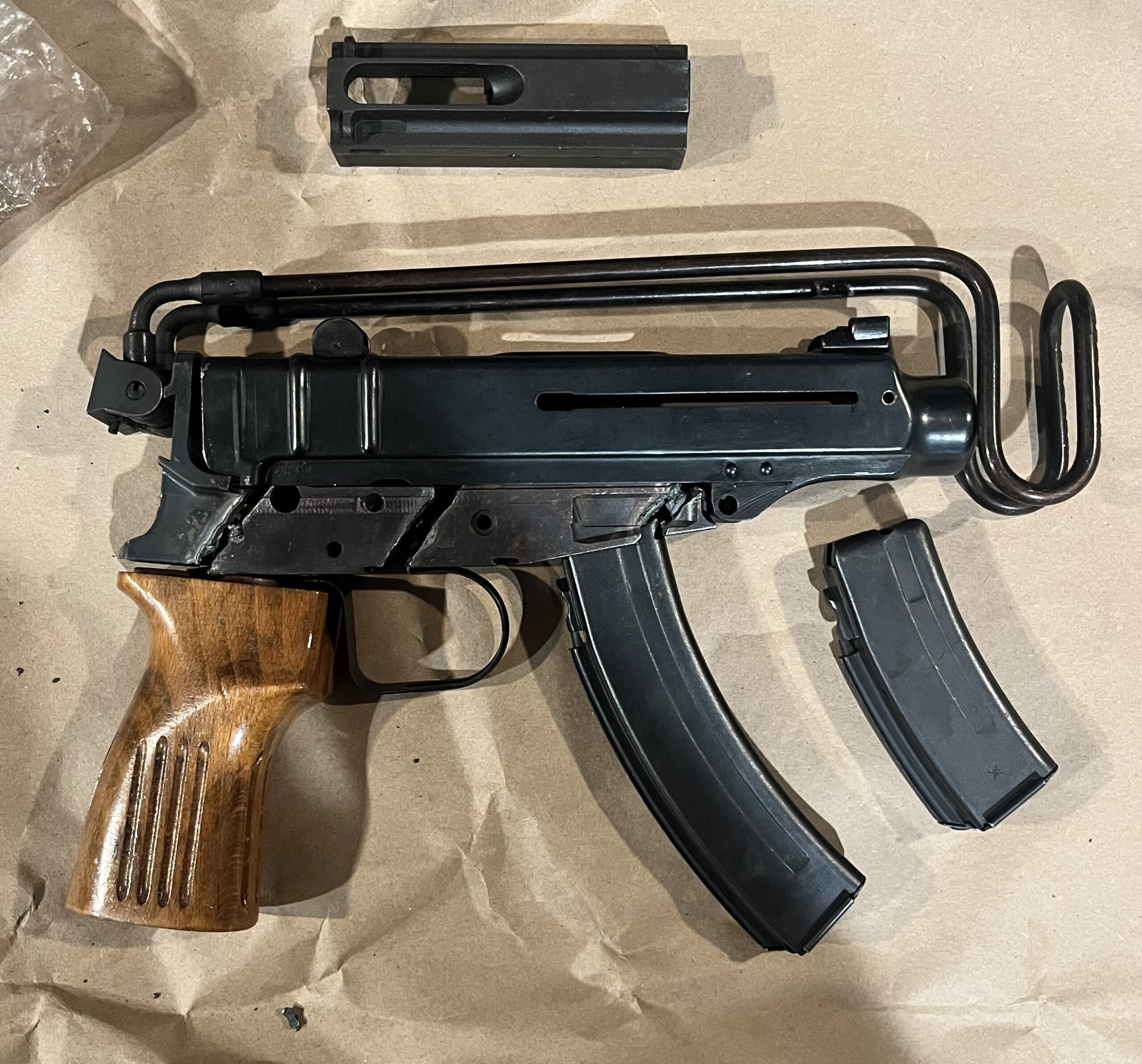 VZ-61 Skorpion Kit 10rd & 20rd Mag photo review
